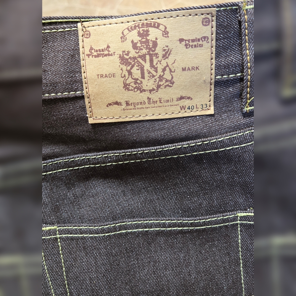 Men's Dark Denim Straight Jeans with Contrasting Stitching